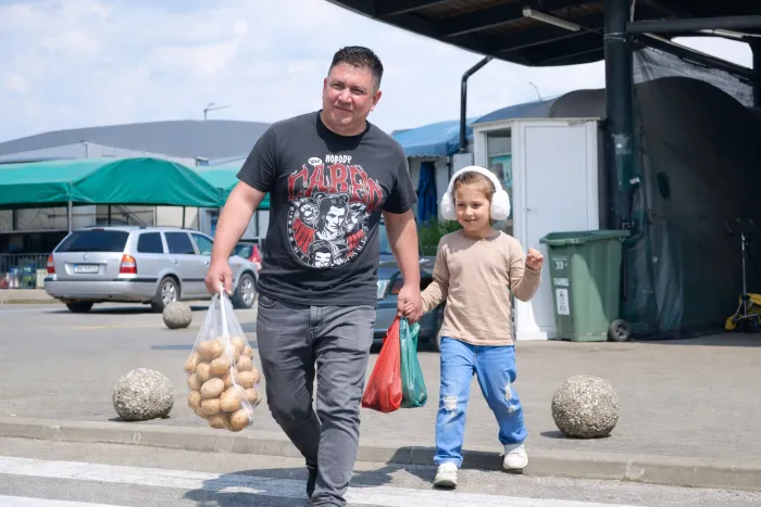 🍅 Primele roșii românești pe anul acesta pentru noi ... cumparaturi la targ