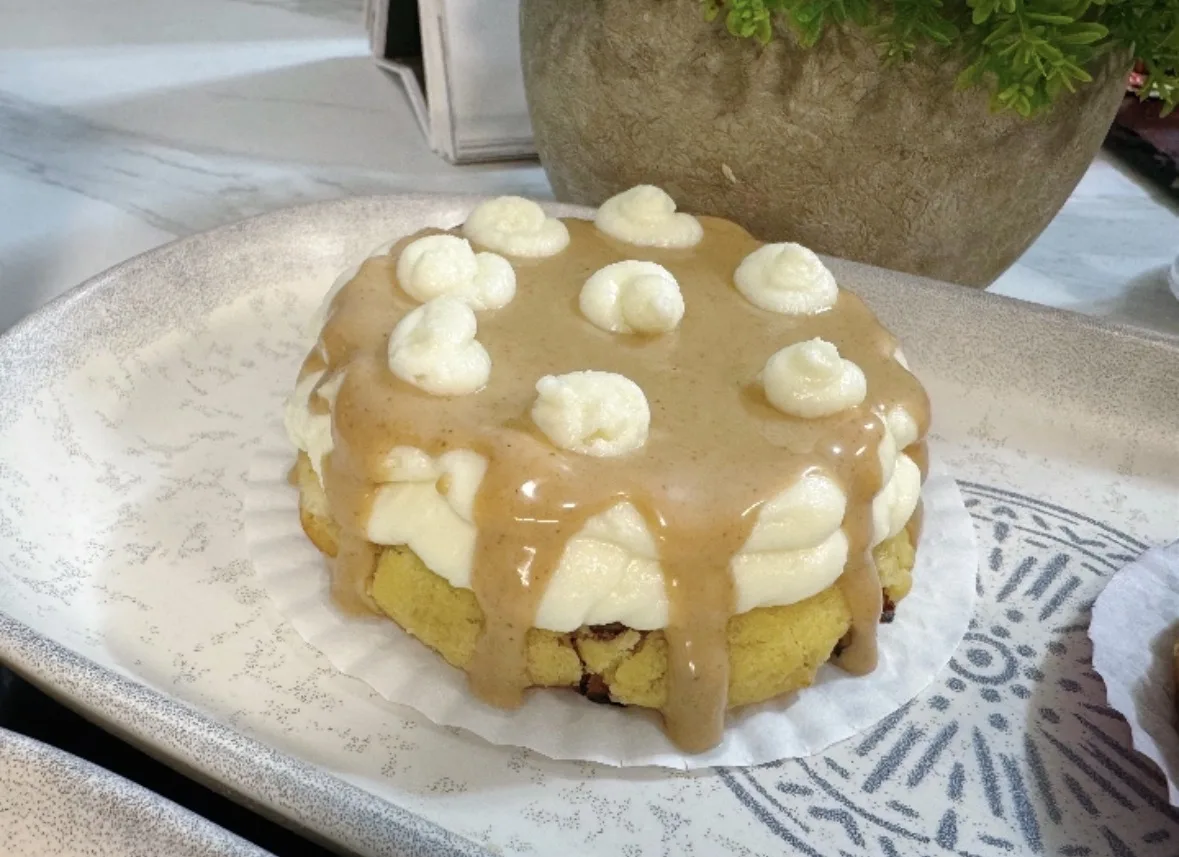 Biscuiți cu unt și cremă de mascarpone