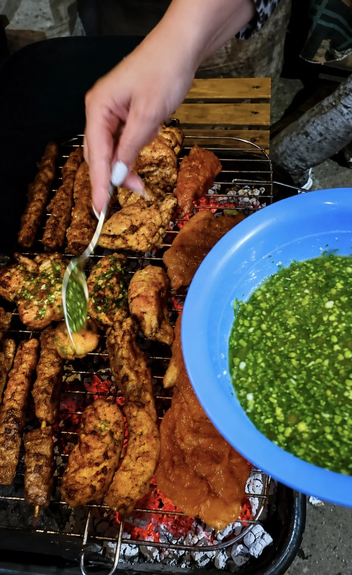 Trucul simplu pentru carne de pui și porc delicioasă 