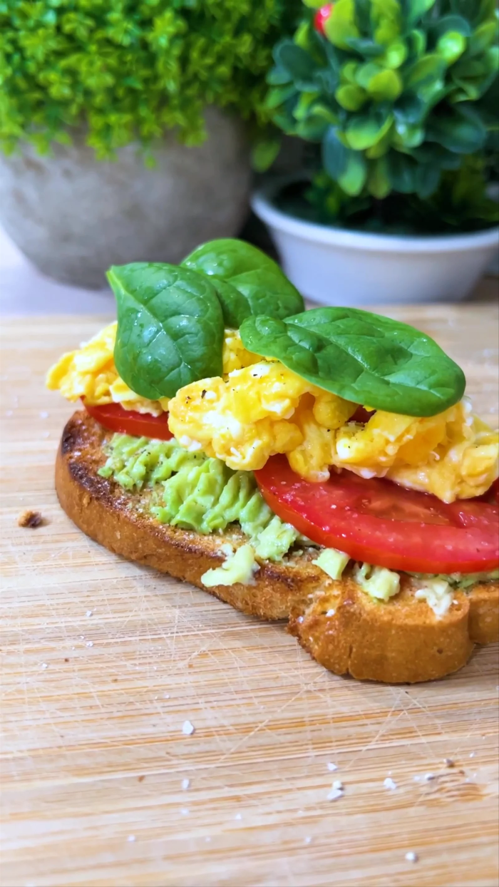 Sandwich bun de dimineata
