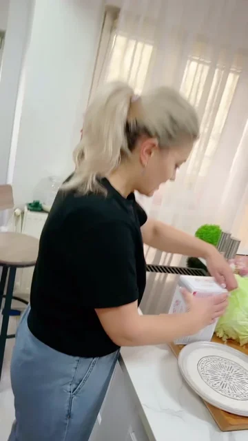 Ciolan de porc gatit lent, cumparat de la Lidl